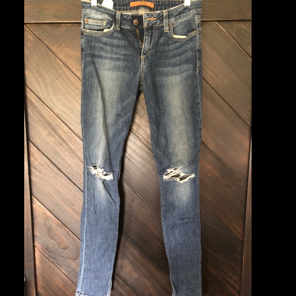 Joe’s “The Honey Curvy” Skinny Jeans - Size 26